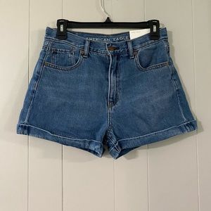 NWT American Eagle Mom shorts